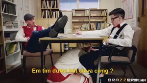 Chịch gấu tên đầu em gái ở trường vietsub